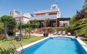 Preciosa Villa De Lujo
